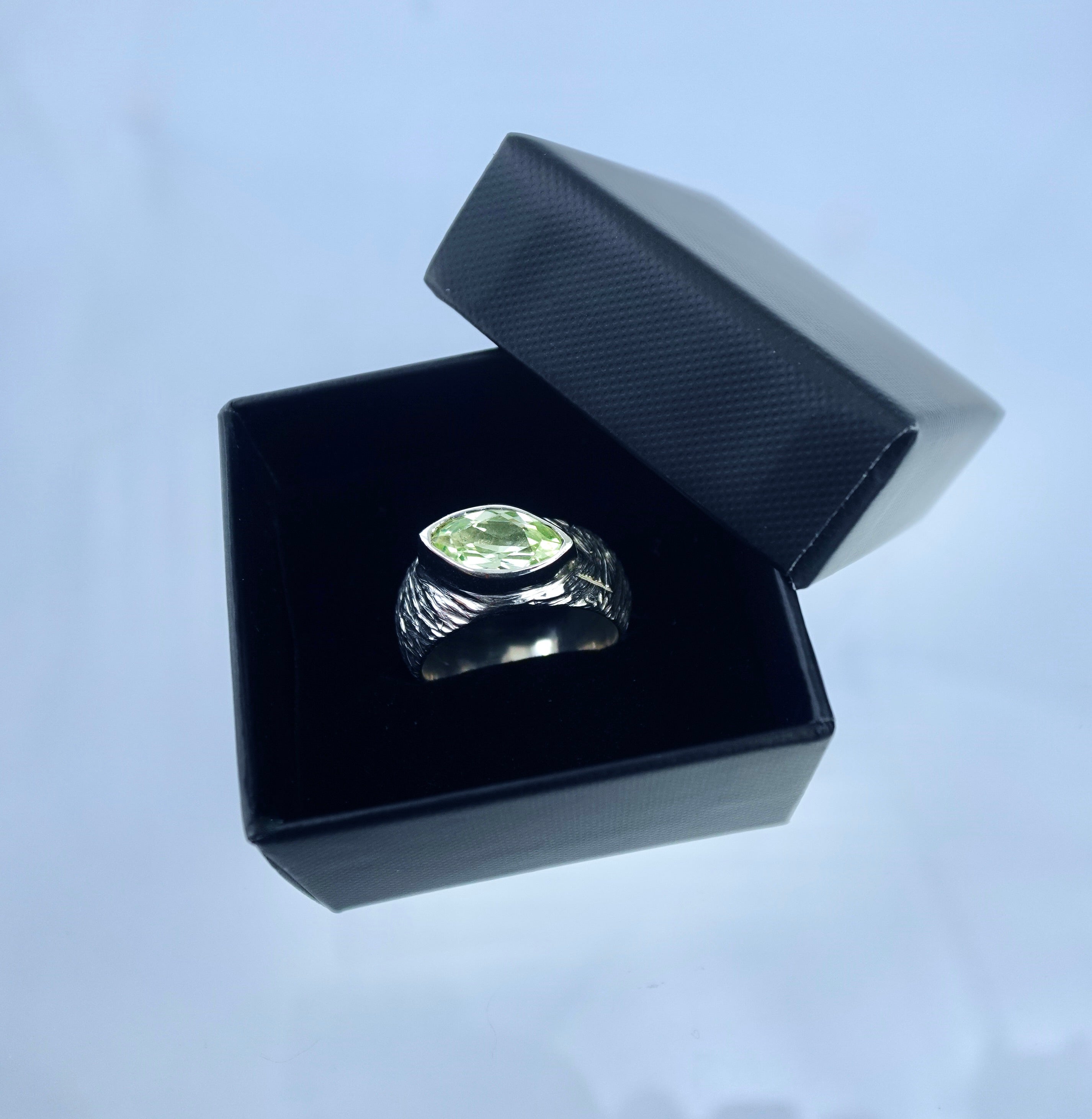 Mabui Gaze Ring