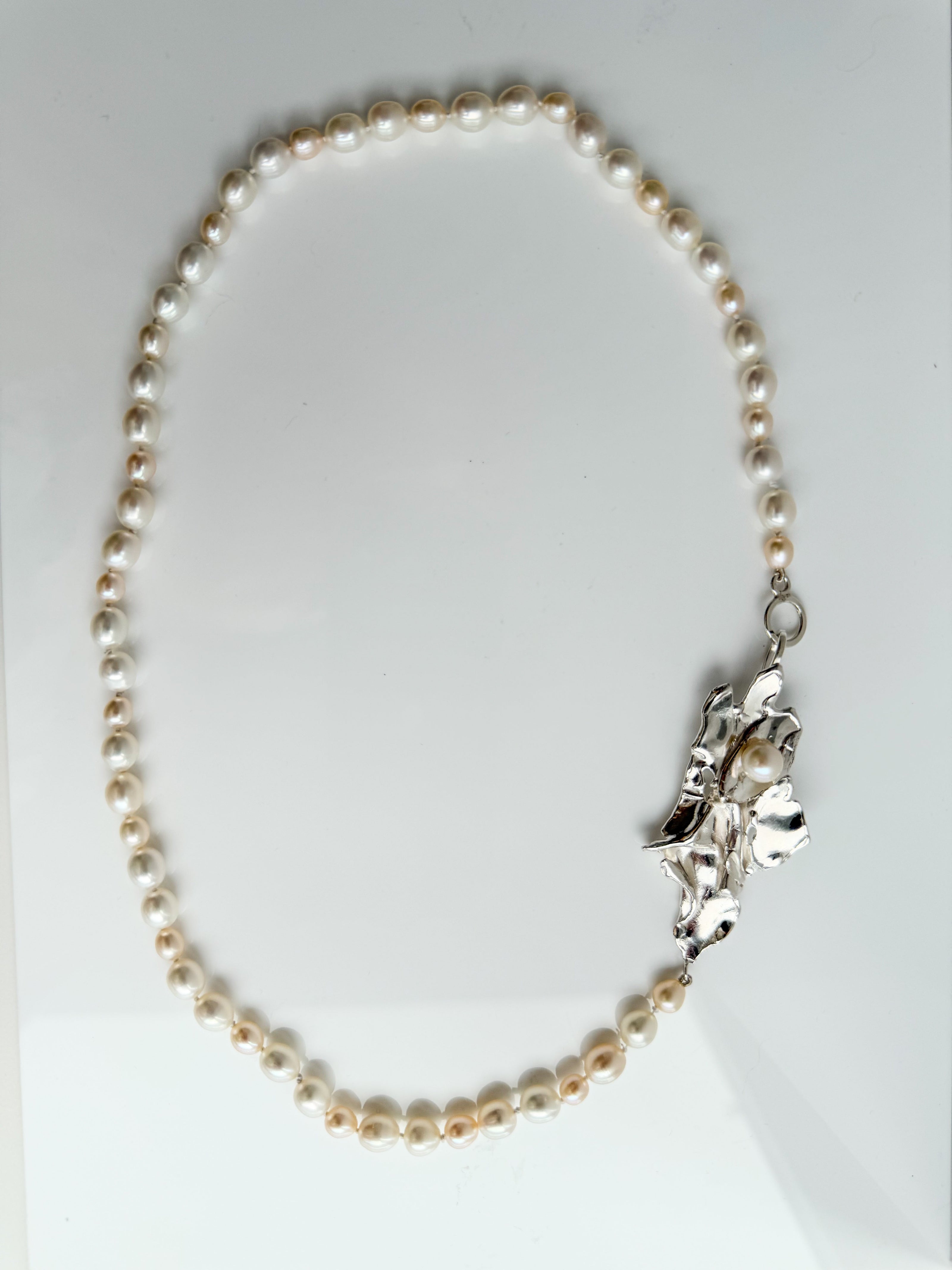 Seaweed Pearl Necklace